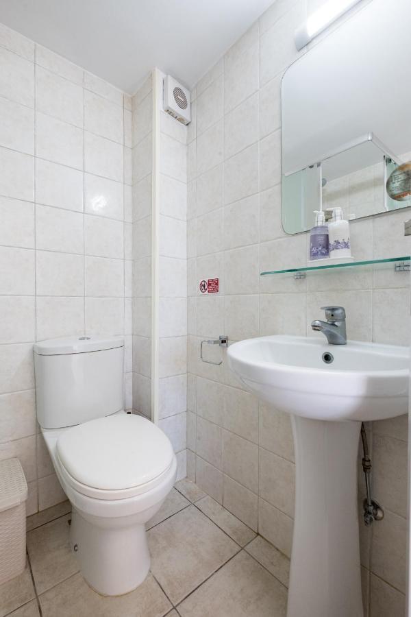 Oceanview Apartment Larnaca Exterior foto